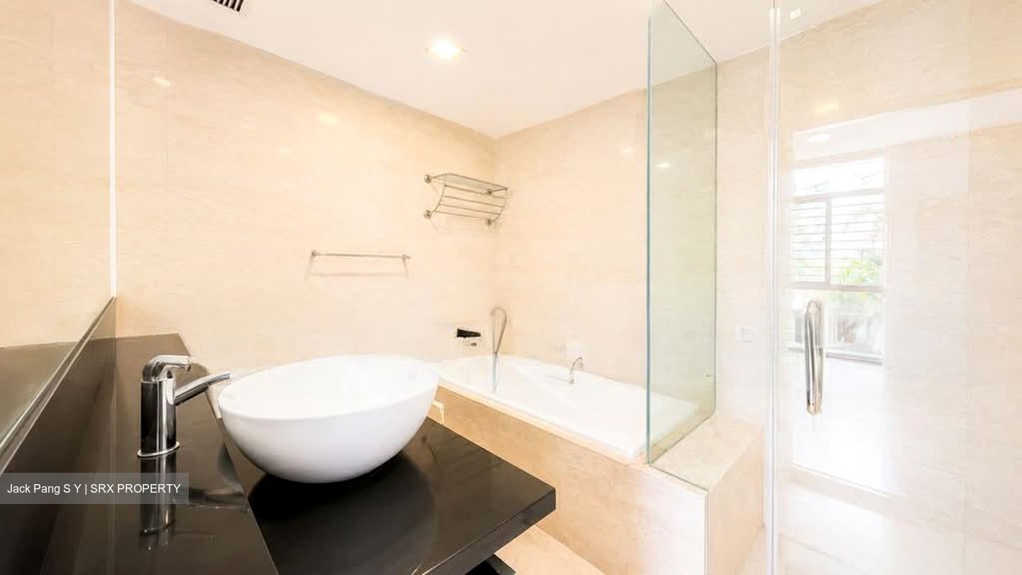 The Shelford (D11), Condominium #556551021